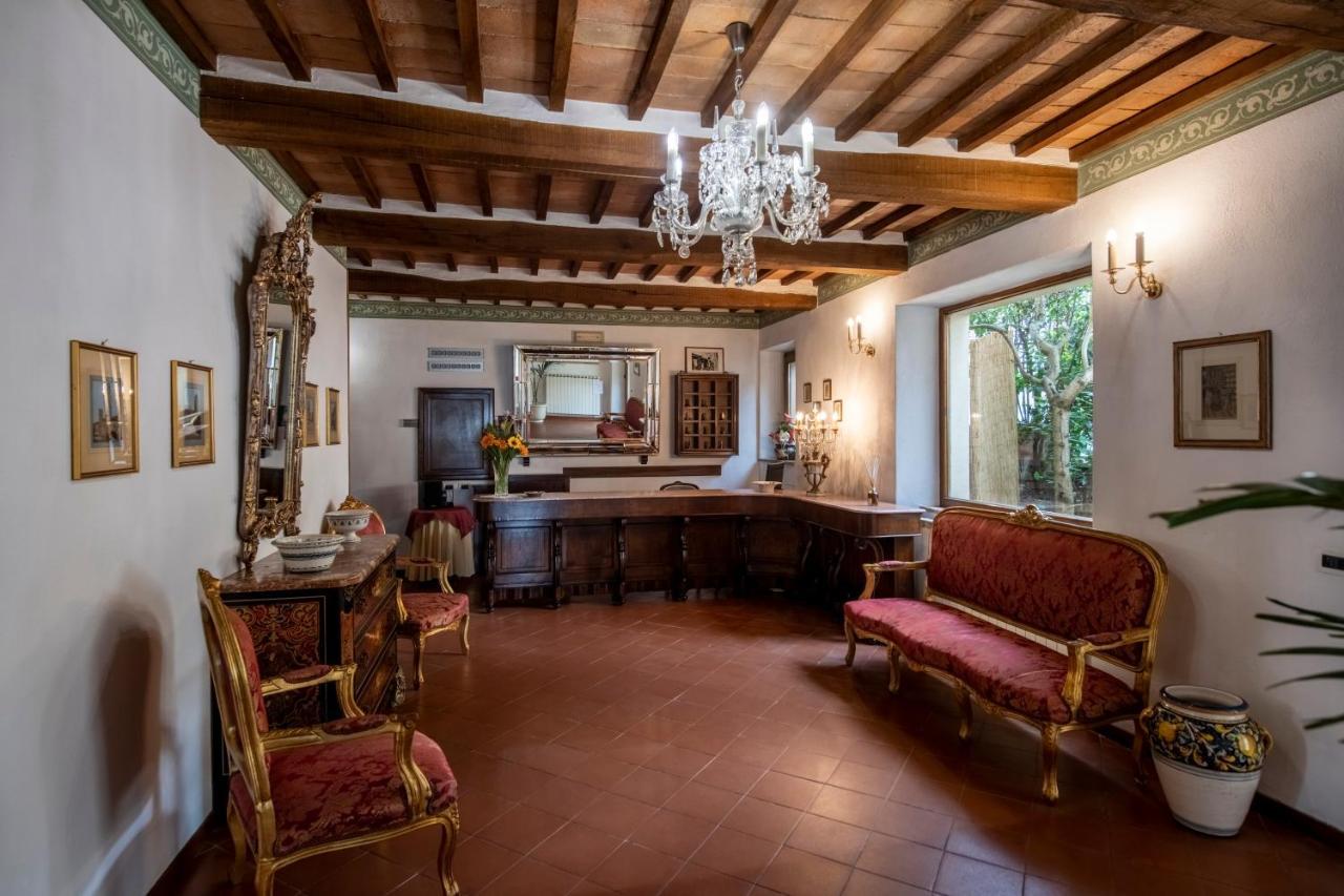 Hotel Vecchia Oliviera Монтальчино Экстерьер фото