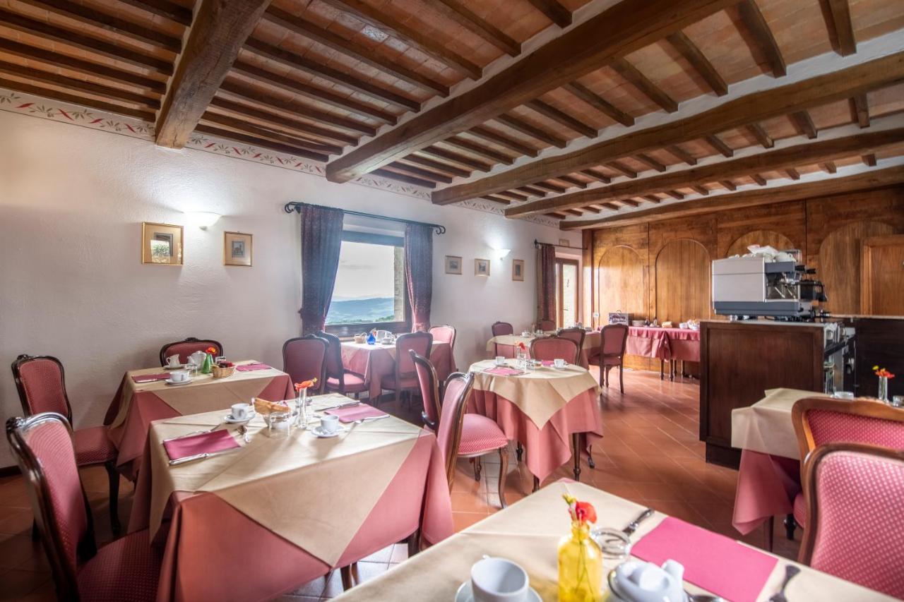 Hotel Vecchia Oliviera Монтальчино Экстерьер фото