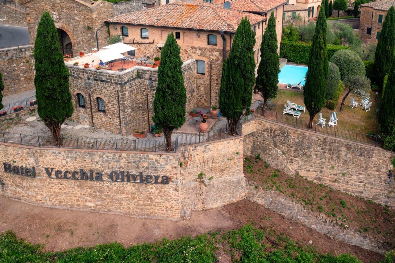 Hotel Vecchia Oliviera Монтальчино Экстерьер фото